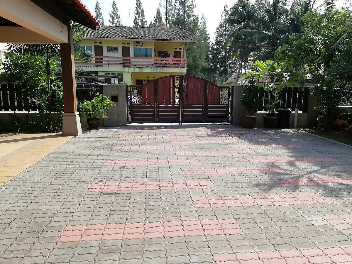 Melaka Beachfront Villa With Pool Malacca