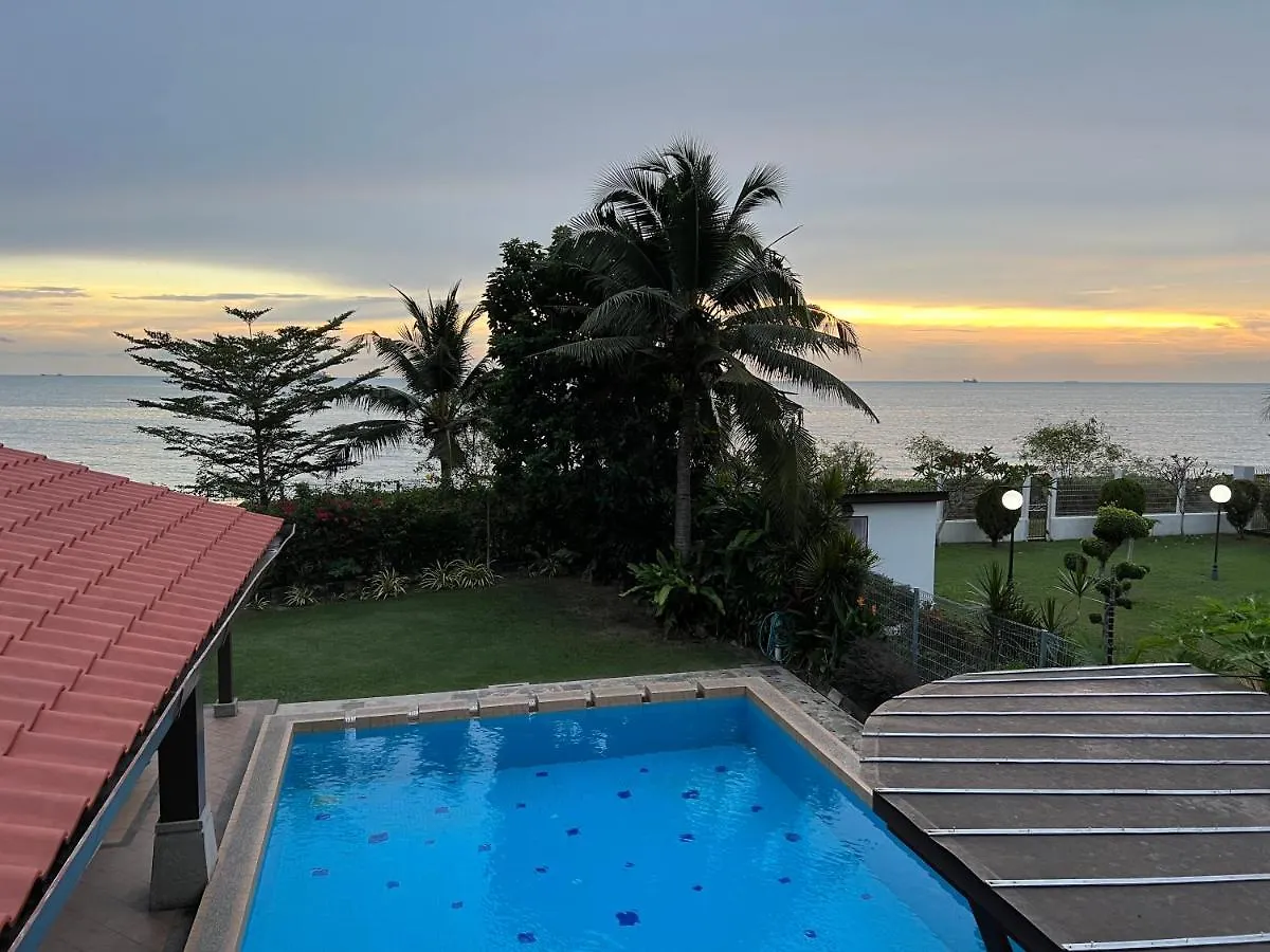 Melaka Beachfront Villa With Pool Malaysia