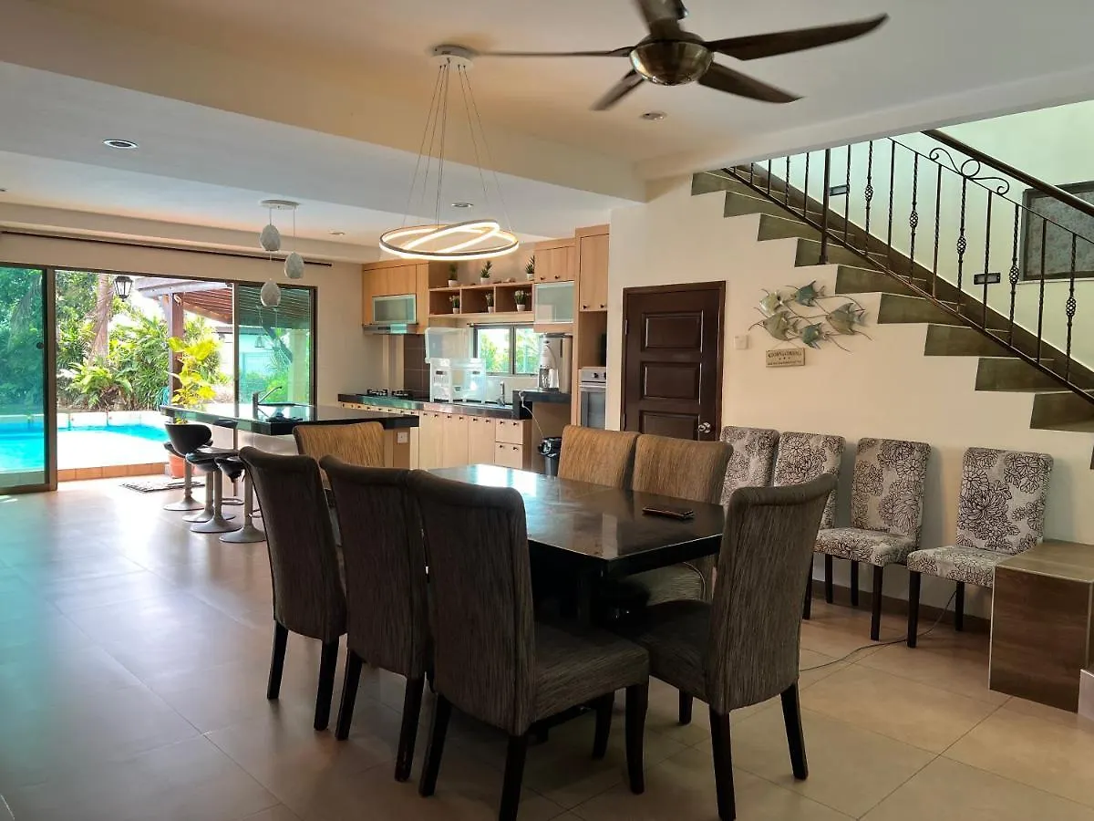 Melaka Beachfront Villa With Pool 0*, Malacca Malaysia