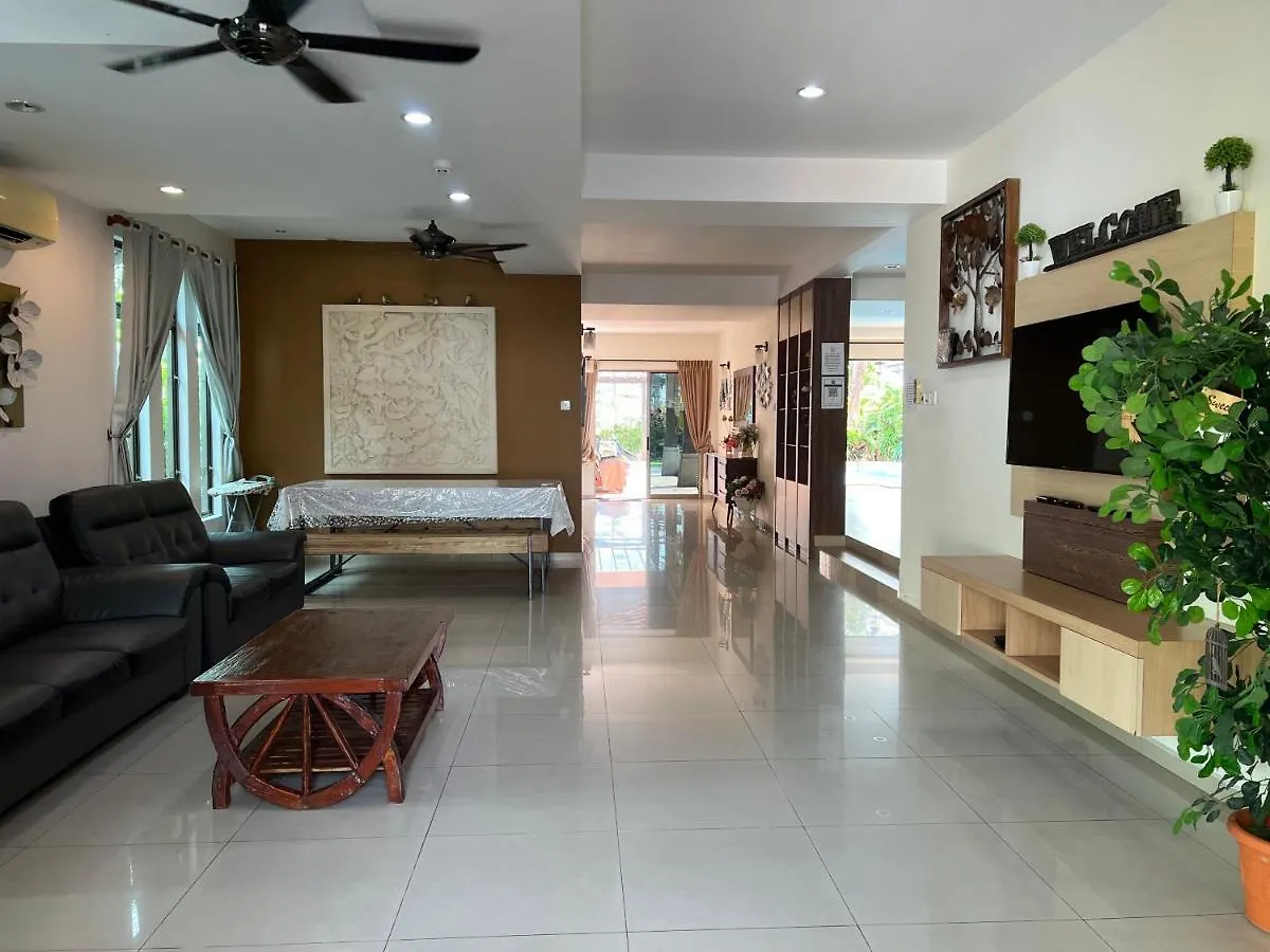 Melaka Beachfront Villa With Pool