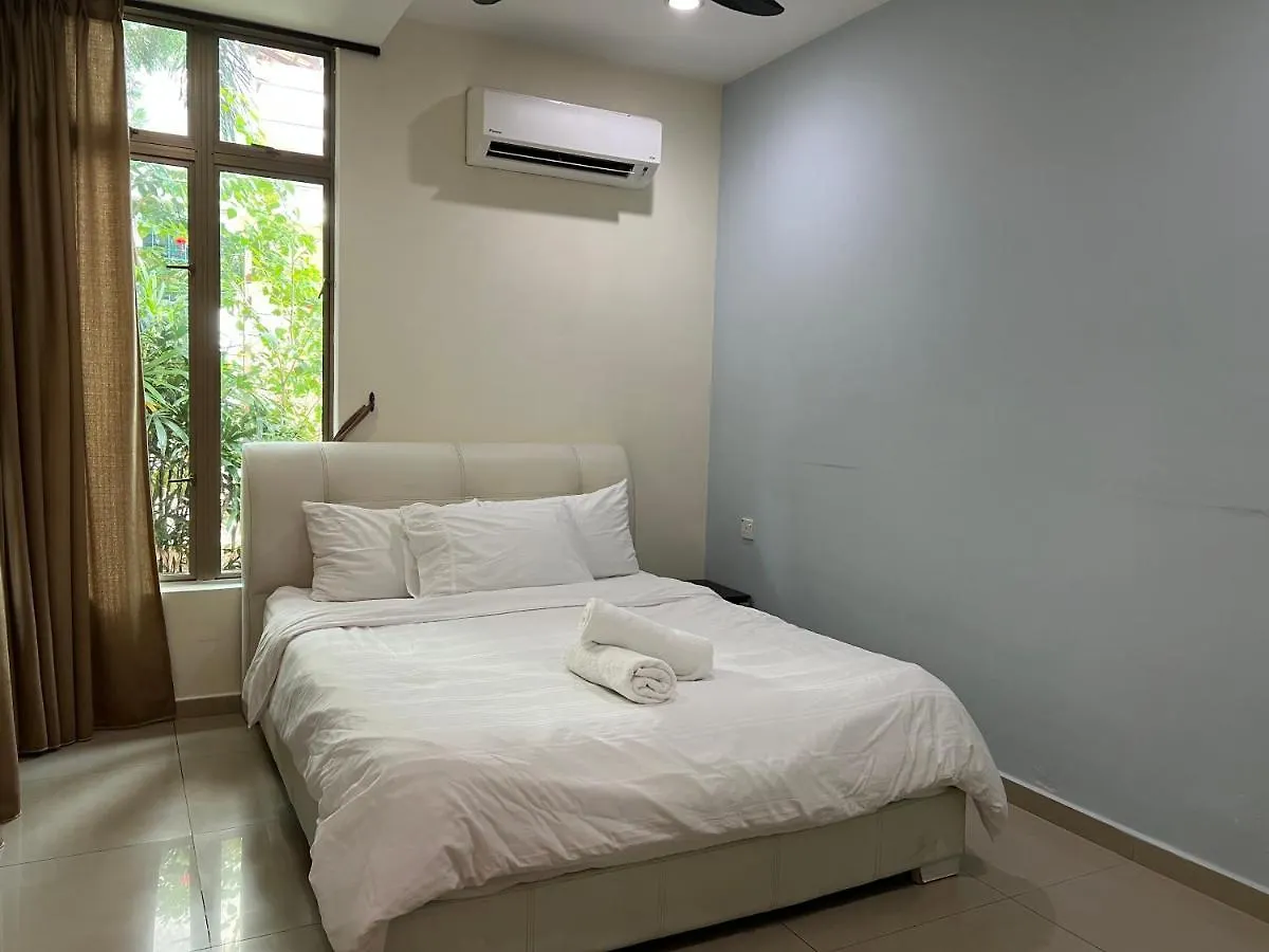 Melaka Beachfront Villa With Pool