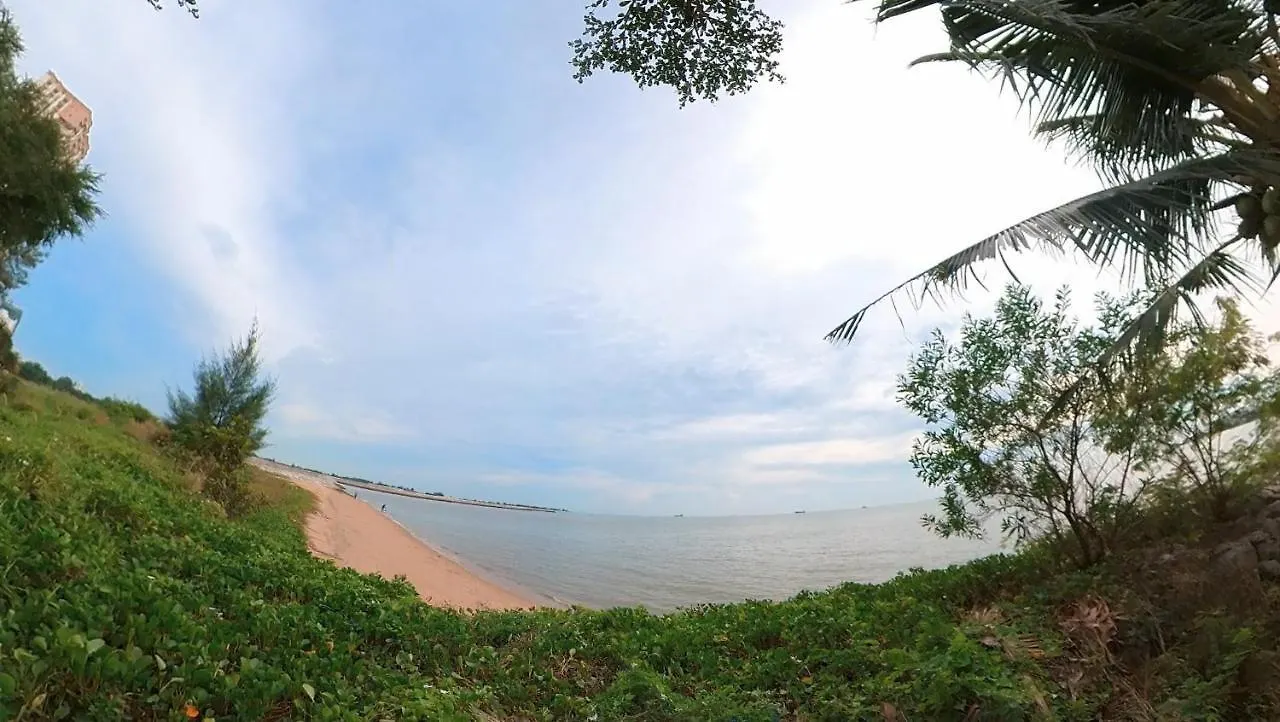 Melaka Beachfront Villa With Pool Malaysia