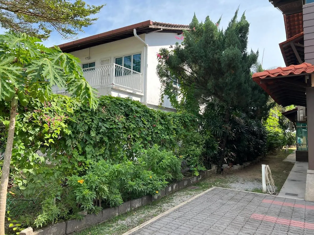 Melaka Beachfront Villa With Pool