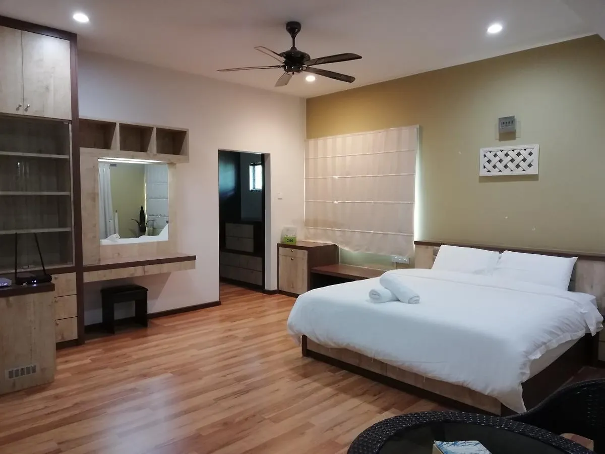 Melaka Beachfront Villa With Pool Malacca