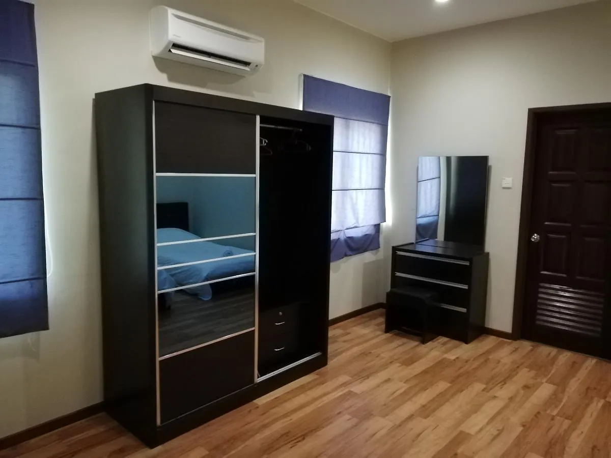 Melaka Beachfront Villa With Pool